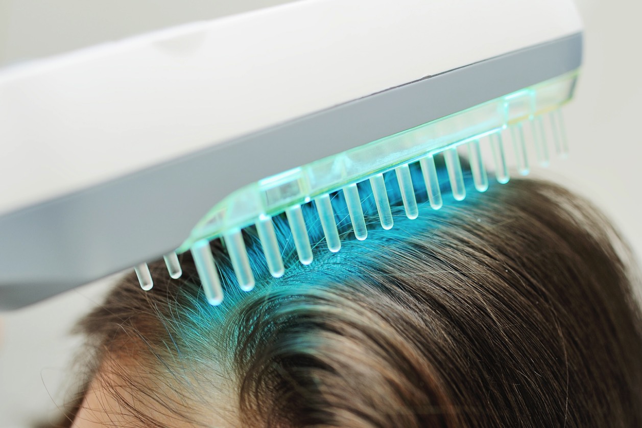 Tratamientos capilares para la pérdida de cabello » Luces led para la caída moderada del cabello